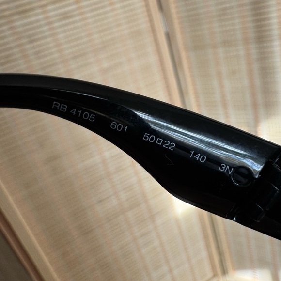 Ray-Ban Wayfarer Folding Classic - Picture 9 of 10